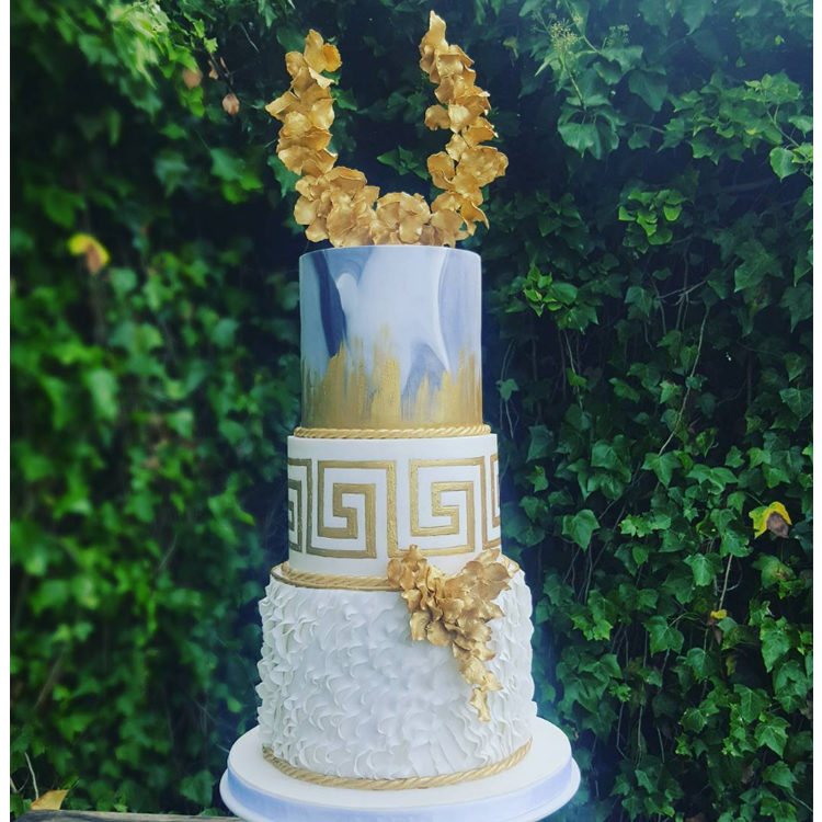 Couture cakes to order now - Fashion Quarterly