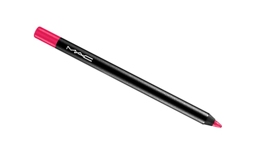 I don’t wear lip liner but wonder if I should. Can you explain what it’s for and how to use it? \ common-beauty-questions-answered_gallery_1000w_lipliner